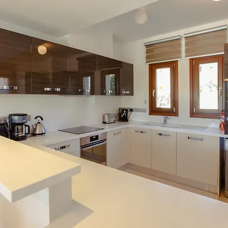 Luxury Villa Aj 04 With Private Heated Pool Kouklia Exterior foto